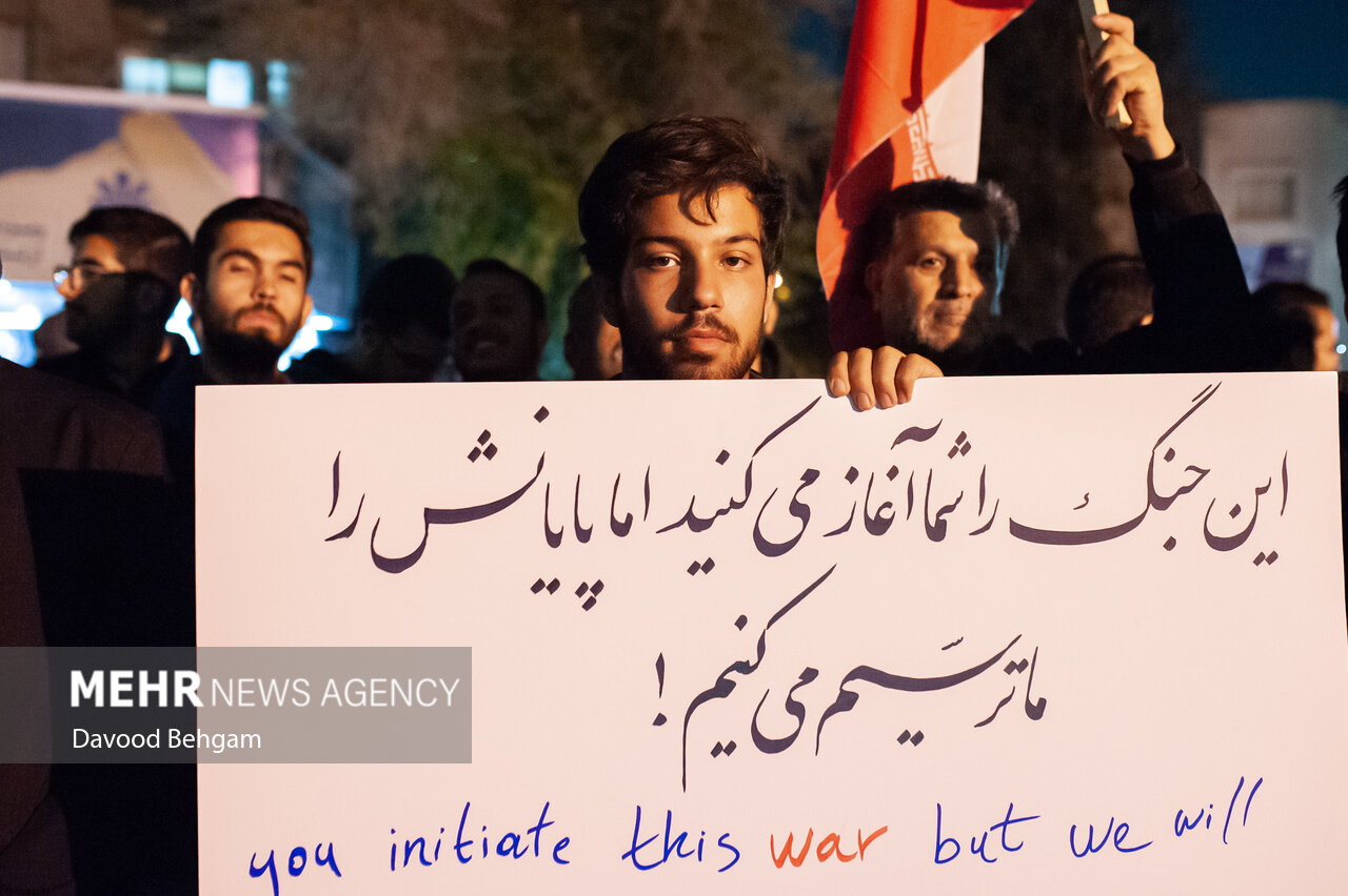 تجمع دانشجویی و مردمی حمایت از ارتش قهرمان در مشهد