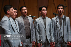 جشنواره سرودفجر بسیج با اختتامیه تمام نمی‌شود/تلاش برای مردمی‌شدن