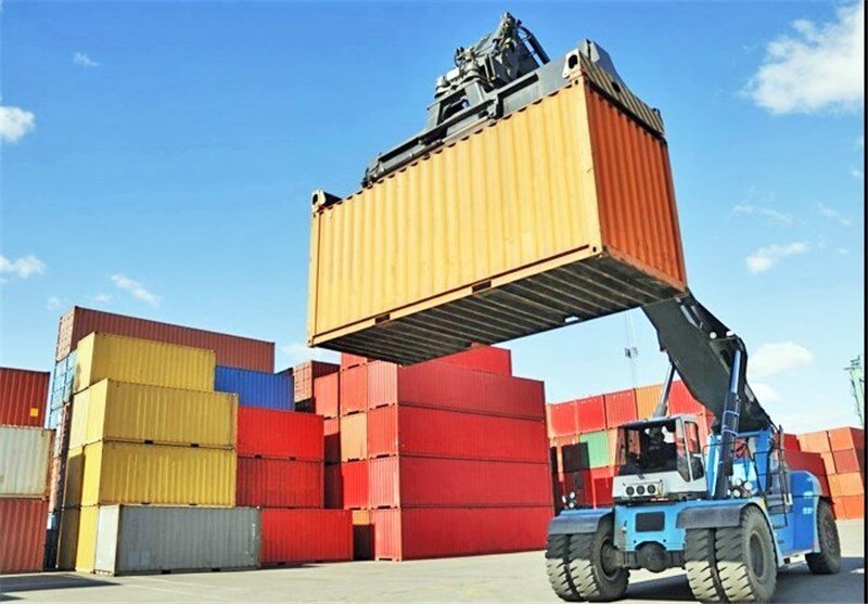 ۷۱۹ میلیون دلار کالا از گمرکات اصفهان صادر شد