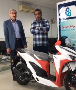 از سوی موسسه اعتباری ملل صورت گرفت:  اهدای ۱۰ دستگاه موتورسیکلت، به برندگان صاحبان حساب در متابانک