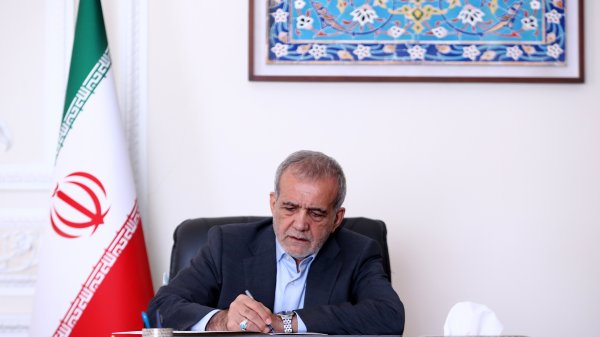 با حکم دکتر پزشکیان؛ دکتر امیرخانی به سمت ریاست سازمان اسناد و کتابخانه ملی منصوب شد