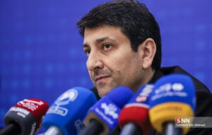 ستارهاشمی: مردم از کیفیت ارتباطات رضایت ندارند، برای بهبود آن تلاش می‌کنیم