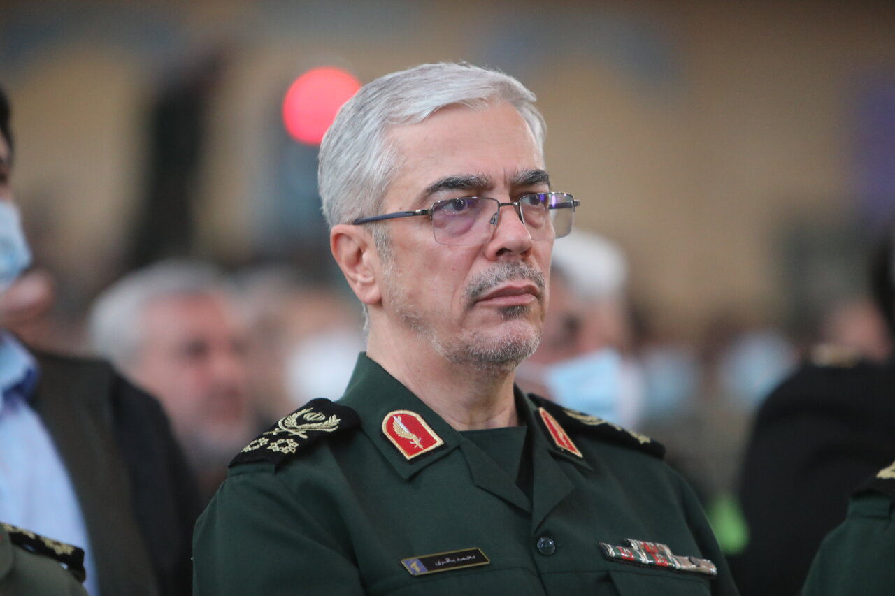 سرلشکر باقری: پاسخ پشیمان‌کننده و متفاوتی به متجاوزین خواهیم داد