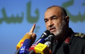 سرلشکر سلامی: خط مبارزه ضدامریکایی ملت ایران از کودتا علیه دولت مردمی مصدق شکل گرفت