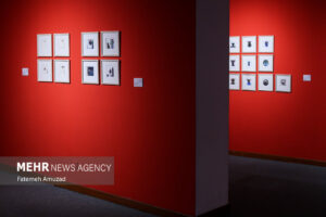 مروری بر همسفر با آفتاب؛ از گل‌های داوودی تا اُکیناوا