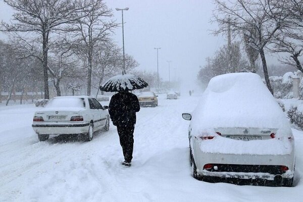 تهران دوشنبه یخ می زند؛بارش برف در شهرهای شمال استان