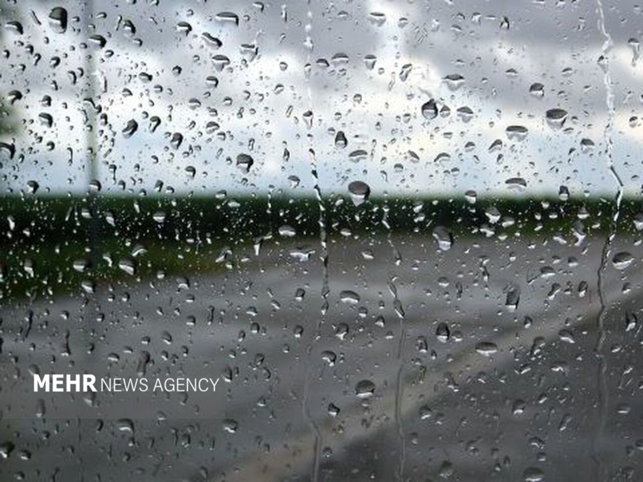 برف و باران در راه مازندران‌
