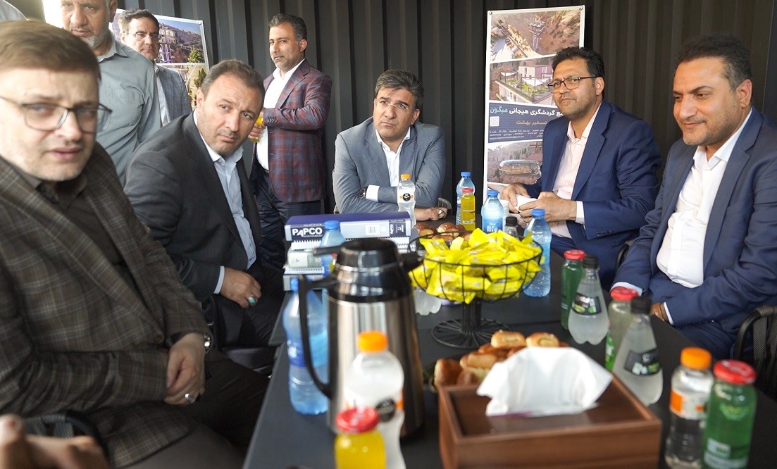 به گزارش تیترنا، صبح روز سه‌شنبه هفتم مردادماه 1404، حشمت‌الله عسگری، معاون هماهنگی امور اقتصادی استانداری تهران و رئیس کارگروه تسهیل و رفع موانع تولید در رأس هیاتی جهت بررسی مشکلات ارائه شده در این کارگروه از جمله مشکلات و موانع سر راه اجرای پروژه «پارک گردشگری هیجانی زی نو میگون» در محل این پروژه حاضر شد.