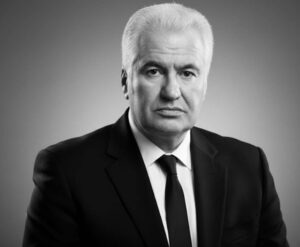 پدر بازار سازی هوشمند ایران کیست؟