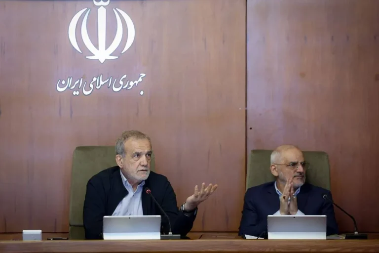 پزشکیان: تولید و اشتغال خط قرمز دولت است